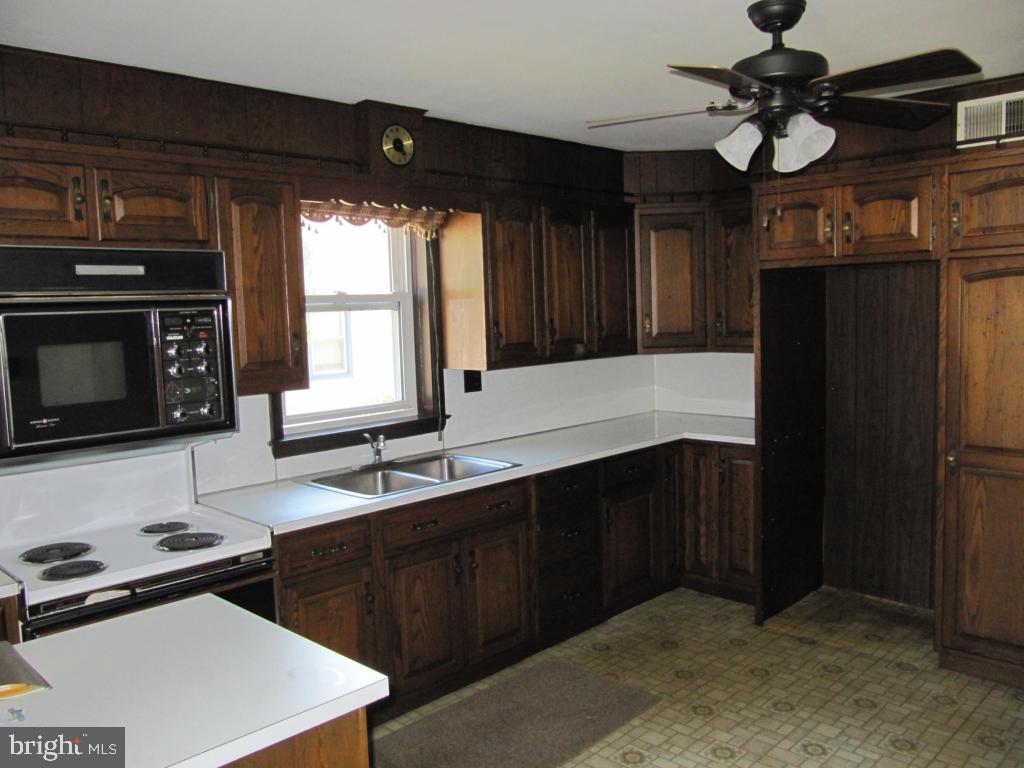 250 Creamery Road Denver, PA 17517 - Photo 8 of 19 Gallery Image 8