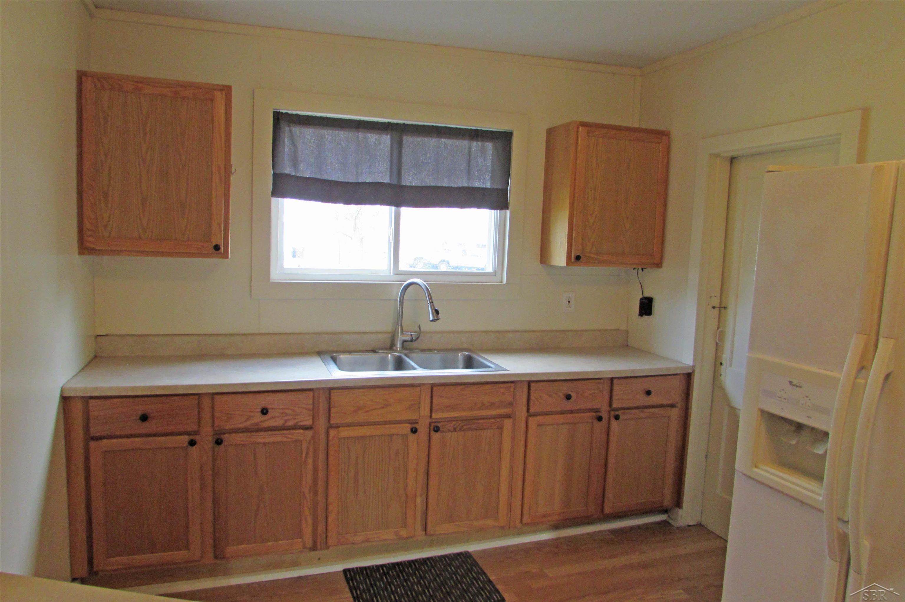 307 North Line Street Chesaning, MI 48616 - Photo 7 of 23