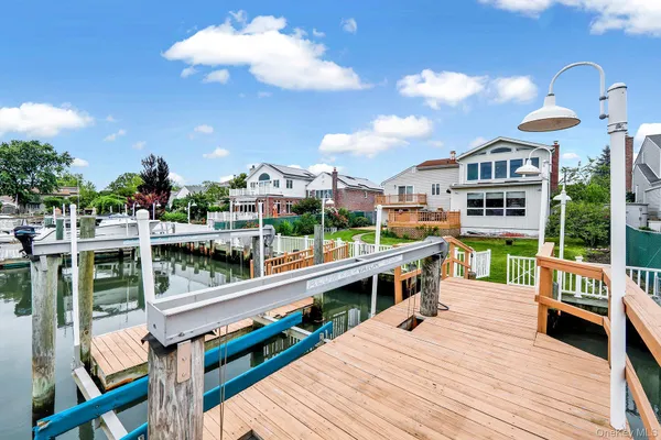 $1,048,000 | 3420 Woodward Street, Oceanside, NY 11572