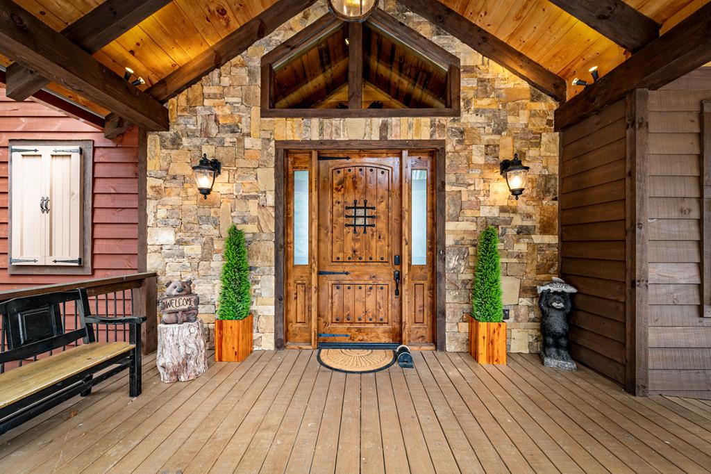 585 Genessee Path Blue Ridge, GA 30513 - Photo 8 of 80