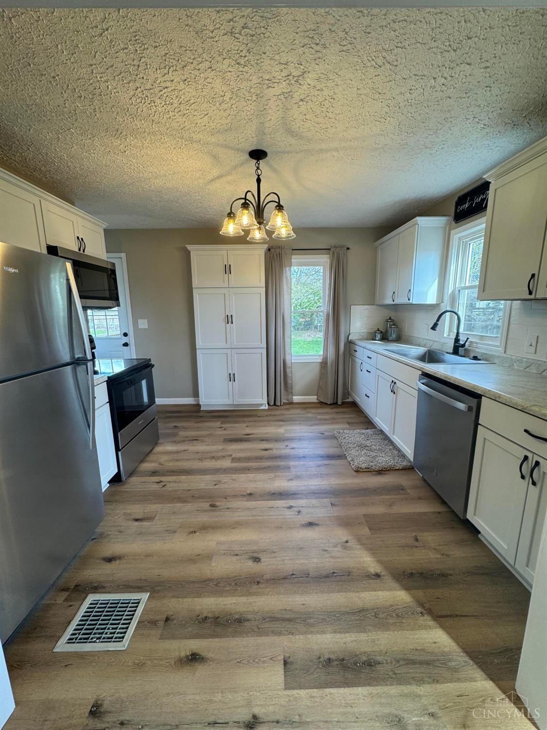 3221 Yankee Road Middletown, OH 45044 - Photo 10 of 27