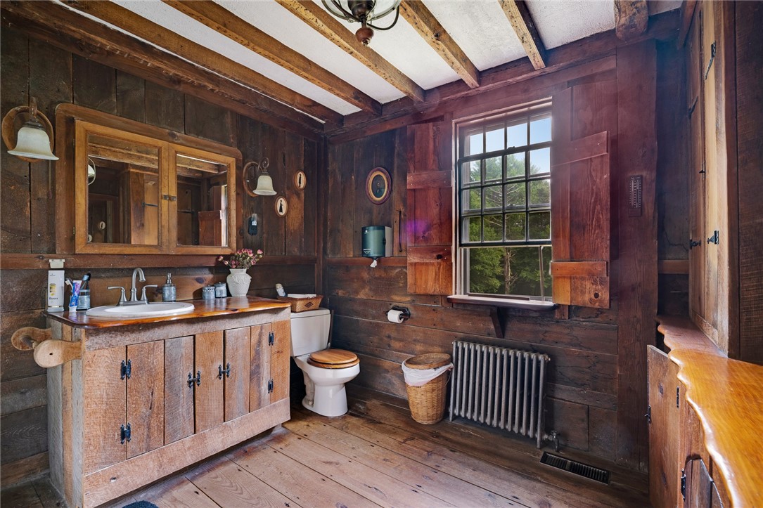 1677 Round Top Road Burrillville, RI 02830 - Photo 23 of 50