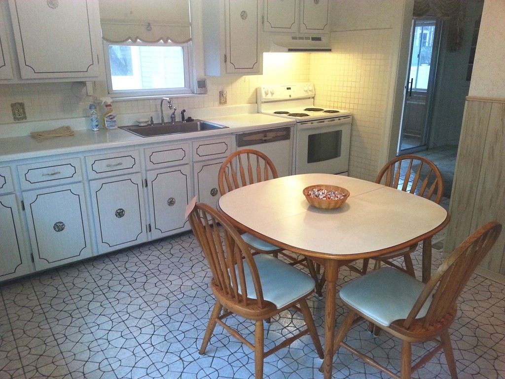 32 Dianne Road Medford, MA 02155 - Photo 6 of 27 Gallery Image 6