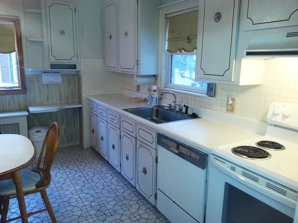 32 Dianne Road Medford, MA 02155 - Photo 7 of 27 Gallery Image 7