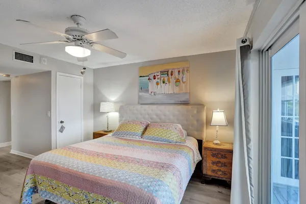$1,350 | 1502 South Lakeside Drive, Unit 419, Lake Worth Beach, FL 33460