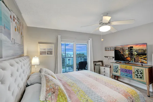 $1,350 | 1502 South Lakeside Drive, Unit 419, Lake Worth Beach, FL 33460