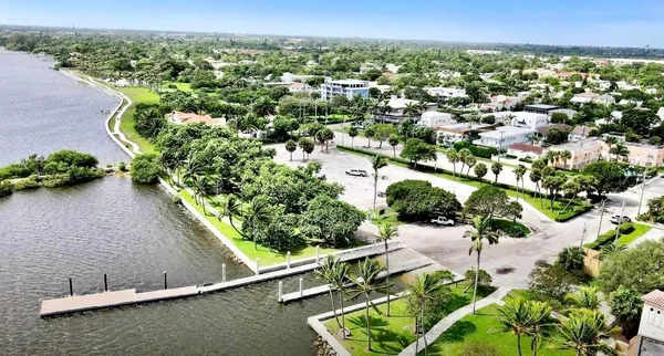 $1,350 | 1502 South Lakeside Drive, Unit 419, Lake Worth Beach, FL 33460