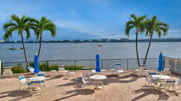$1,350 | 1502 South Lakeside Drive, Unit 419, Lake Worth Beach, FL 33460
