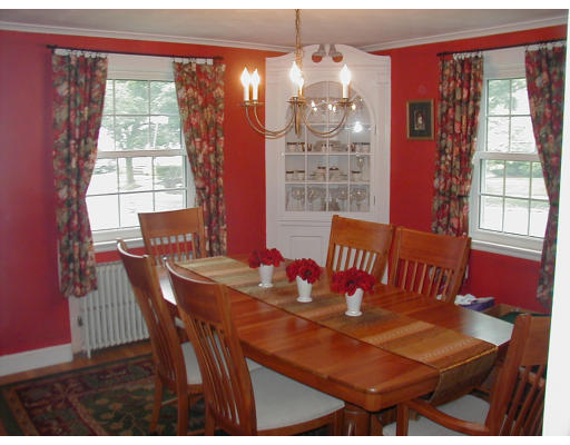 45 Wilmot Road Waltham, MA 02453 - Photo 3 of 14 Gallery Image 3