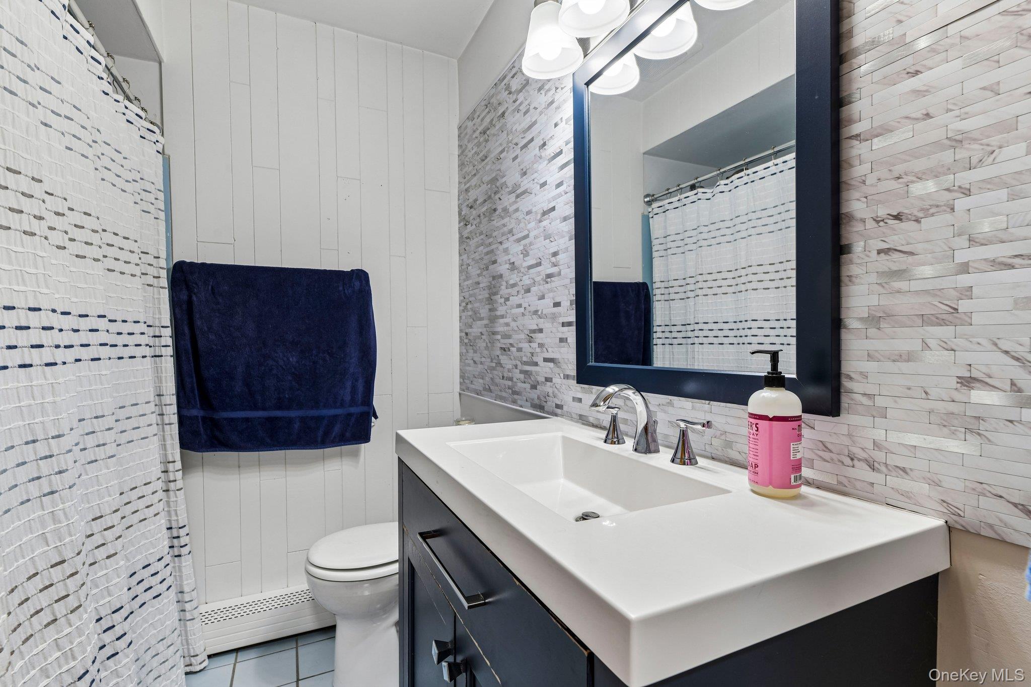 34 Solitaire Road Rocky Point, NY 11778 - Photo 12 of 25 Gallery Image 12