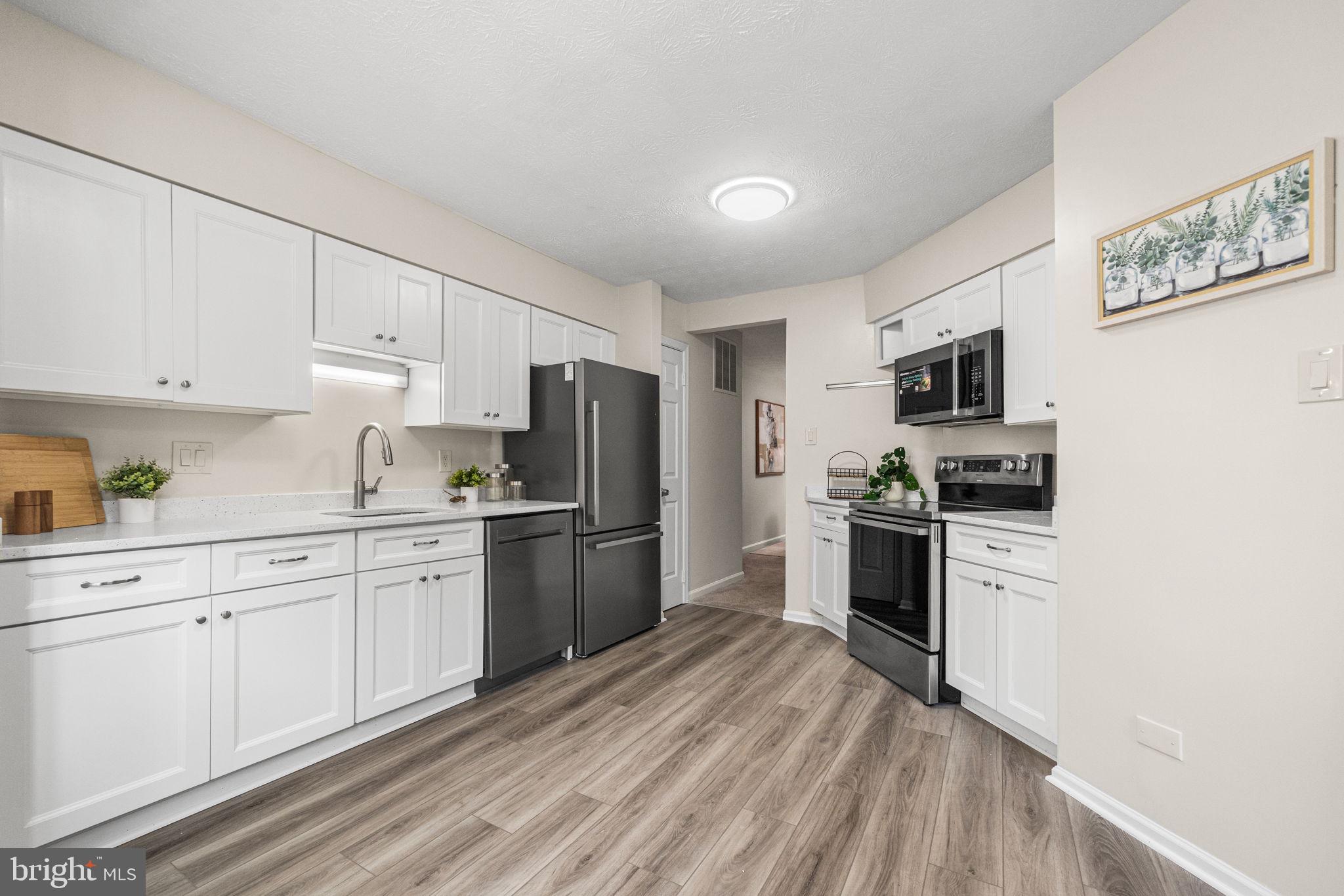 9117 Galbreth Court Springfield, VA 22153 - Photo 13 of 54