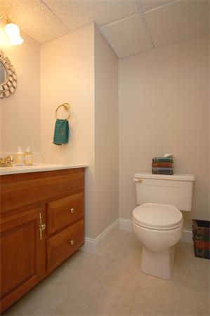 48 Village Post Road, Unit 48 Danvers, MA 01923 - Photo 18 of 19 Gallery Image 18