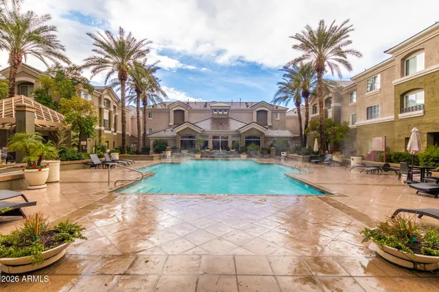 $295,000 | 4455 East Paradise Village Parkway South, Unit 1068, Phoenix, AZ 85032