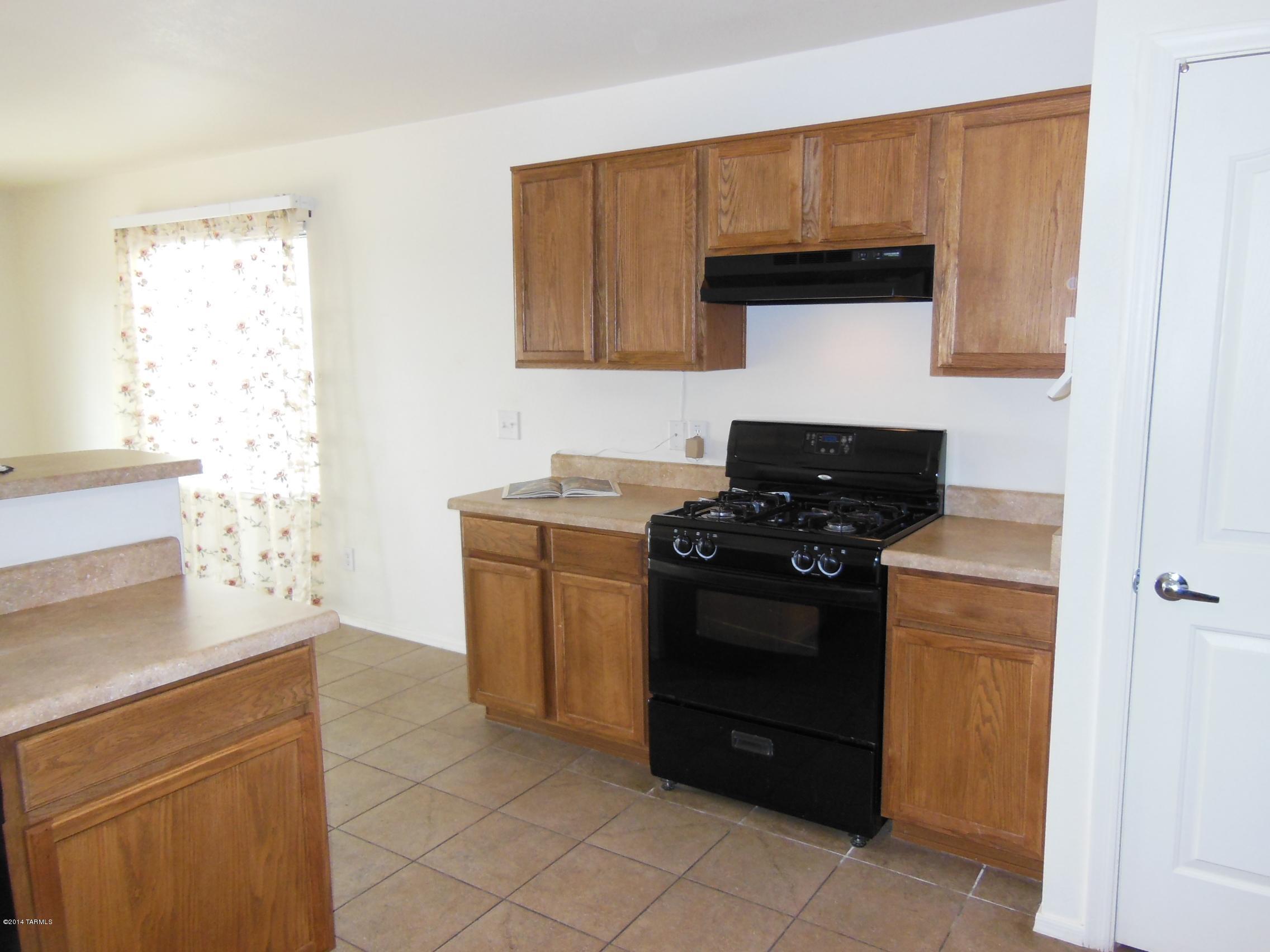 1491 West San Ricardo Boulevard Tucson, AZ 85713 - Photo 6 of 17