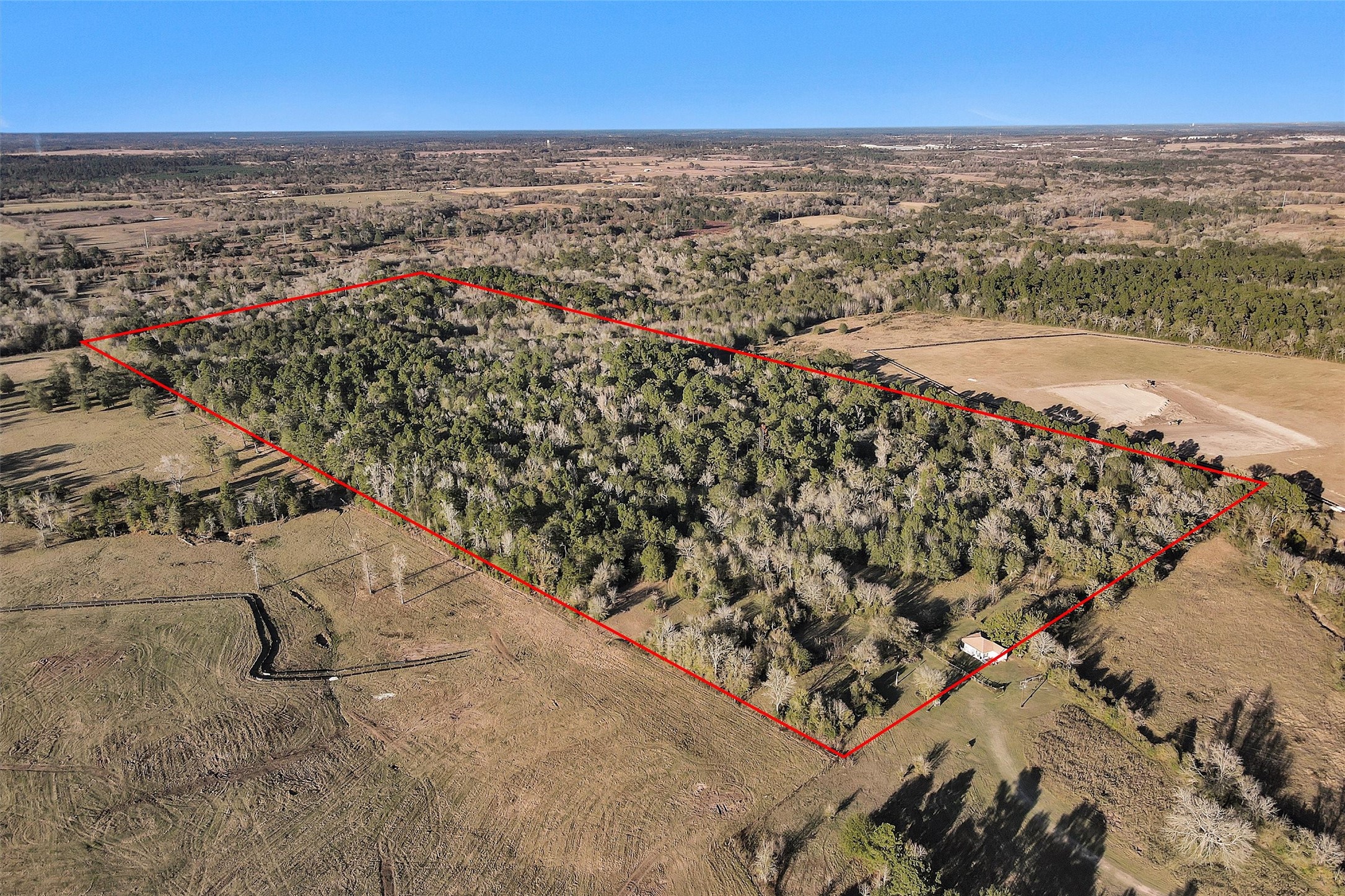 70 Mutt Young Road Huntsville, TX 77320 - Photo 34 of 35 an aerial view of a house with a outdoor space