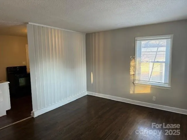 $1,050 | 1620 Lasalle Street, Unit 2, Charlotte, NC 28216