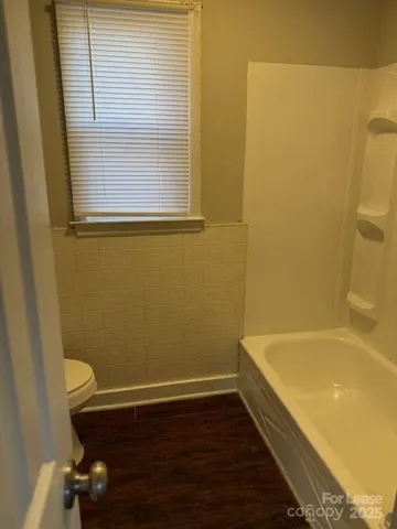 $1,050 | 1620 Lasalle Street, Unit 2, Charlotte, NC 28216