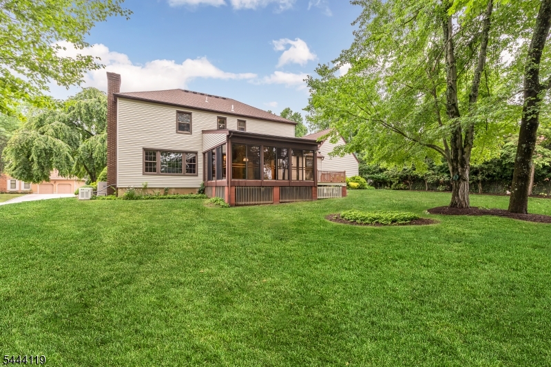 23 Puddingstone Way Florham Park, NJ 07932 - Photo 35 of 41