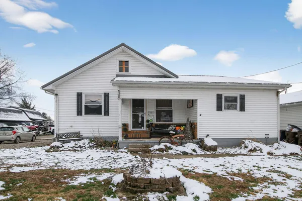 $234,900 | 2101 West College Road, Syracuse, OH 45779