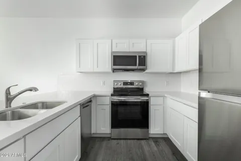 $2,199 | 917 South 5th Avenue, Unit 2, Phoenix, AZ 85003