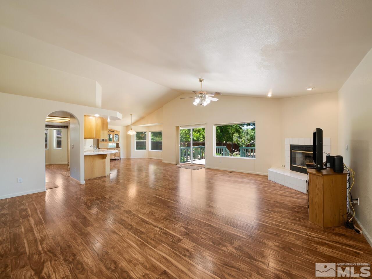 15620 Minnetonka Circle Reno, NV 89521 - Photo 4 of 36 Photo 4