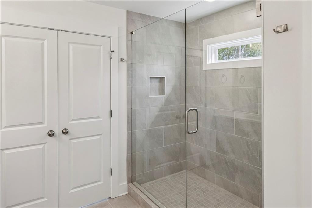 2637 Mills Bend Decatur, GA 30034 - Photo 13 of 14 a bathroom with a shower