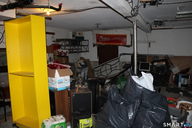 $299,999 | 211 Macktown Road, Windsor, CT 06095