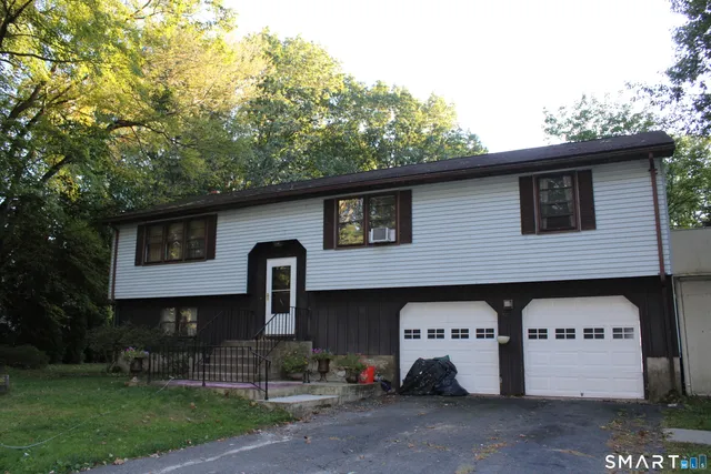 $299,999 | 211 Macktown Road, Windsor, CT 06095