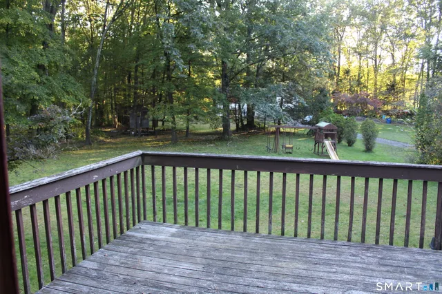 $299,999 | 211 Macktown Road, Windsor, CT 06095