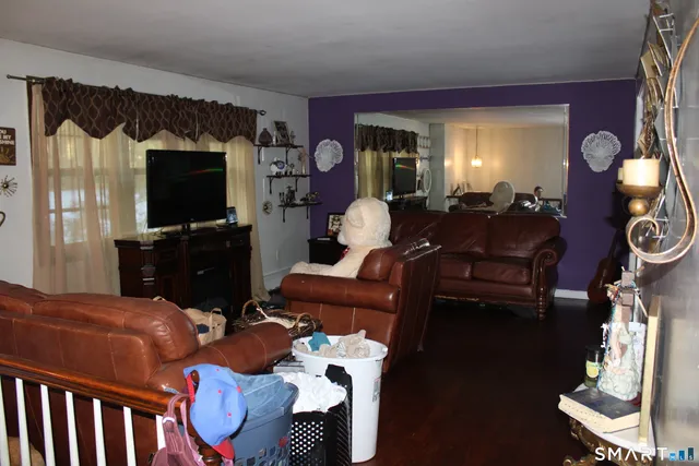 $299,999 | 211 Macktown Road, Windsor, CT 06095