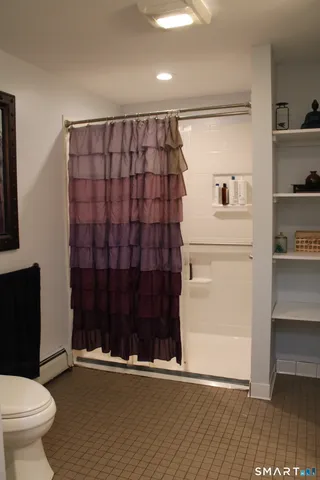 $299,999 | 211 Macktown Road, Windsor, CT 06095