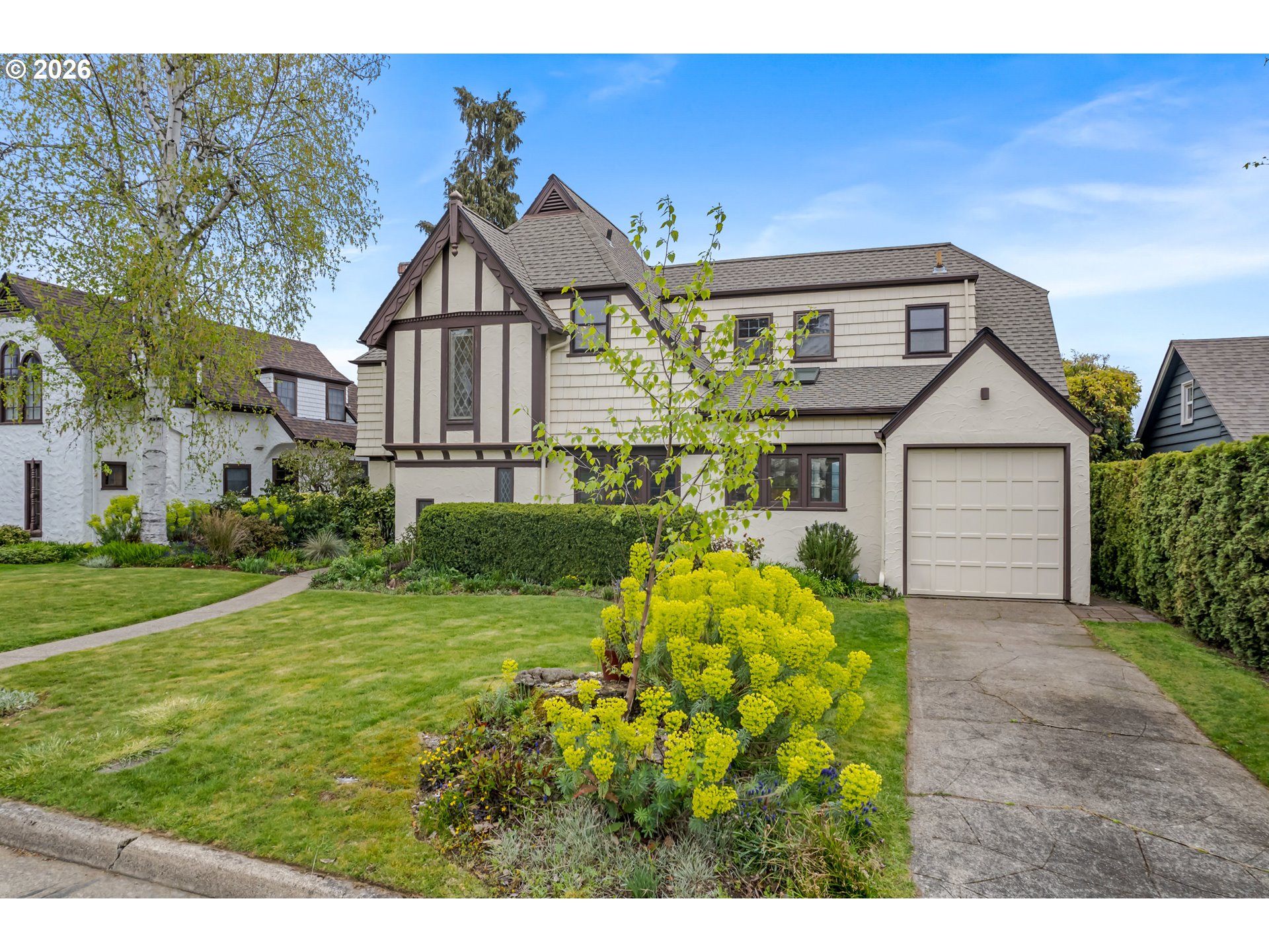 a view of a house with garden