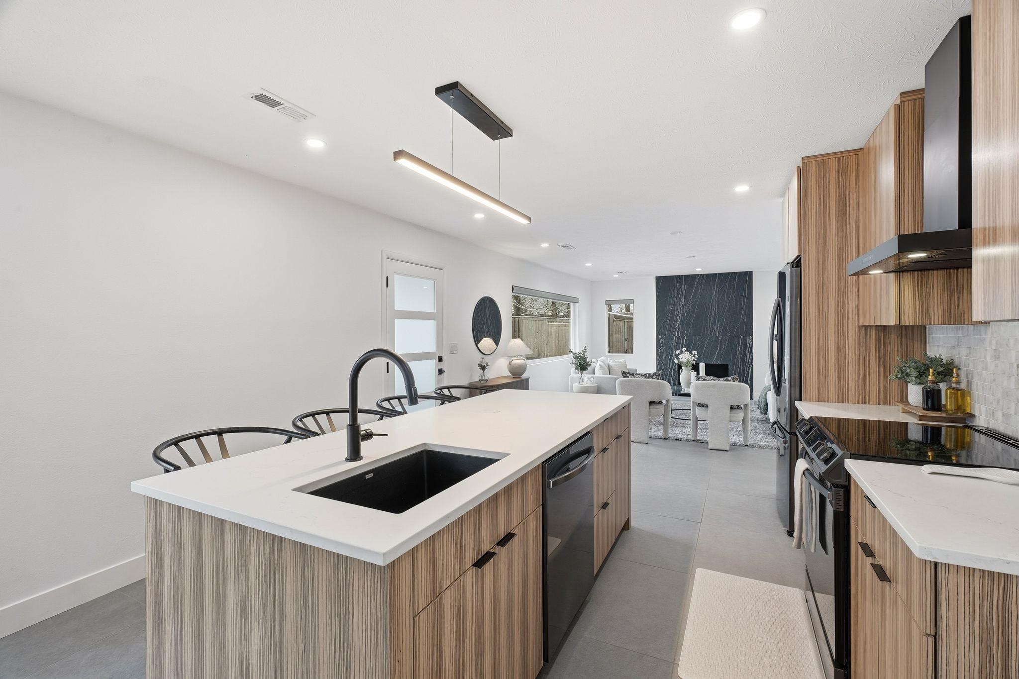 2114 South Hatch Street Spokane, WA 99203 - Photo 12 of 44