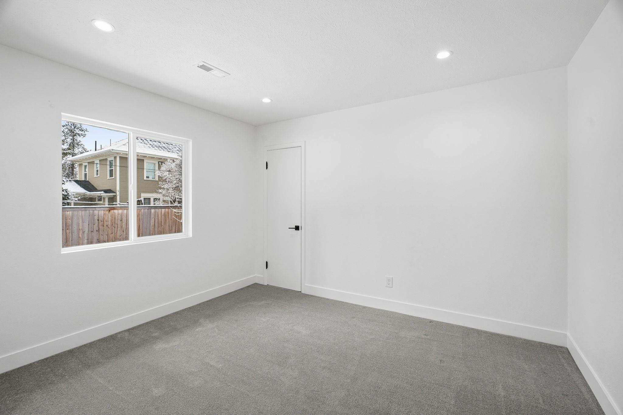 2114 South Hatch Street Spokane, WA 99203 - Photo 18 of 44