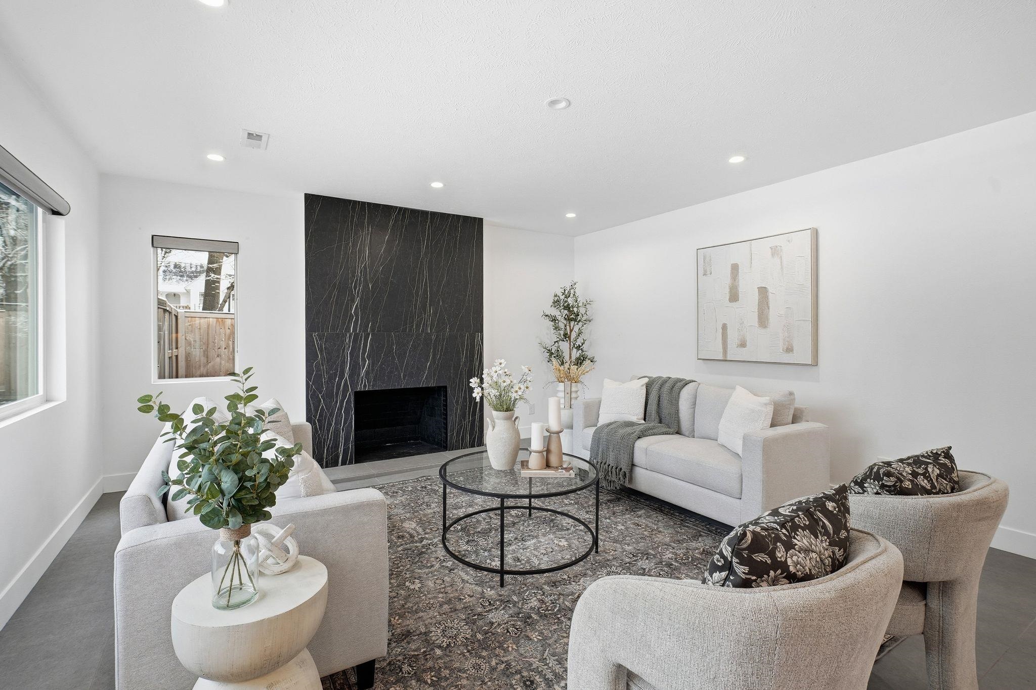 2114 South Hatch Street Spokane, WA 99203 - Photo 5 of 44