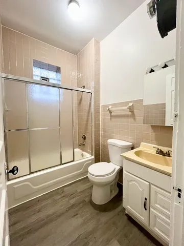$1,100 | 2706 South St Louis Avenue, Unit 3F, Chicago, IL 60623
