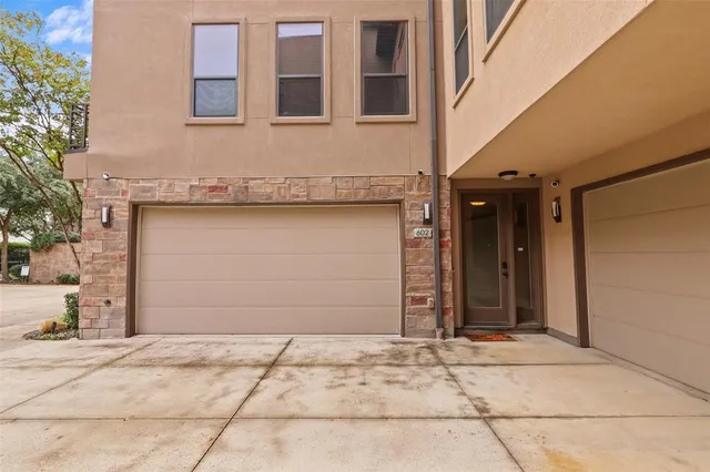 $549,999 | 1717 Annex Avenue, Unit 602, Dallas, TX 75204