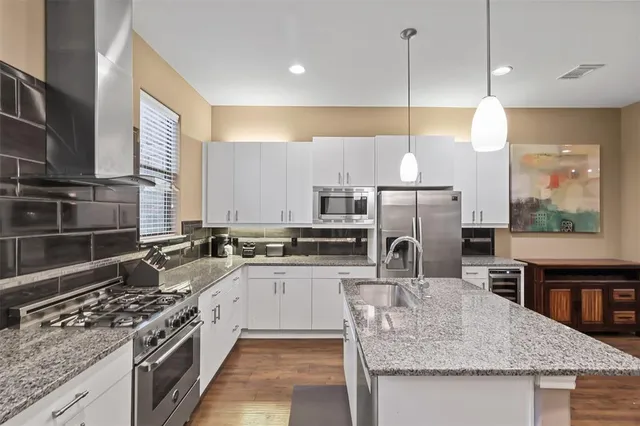 $549,999 | 1717 Annex Avenue, Unit 602, Dallas, TX 75204