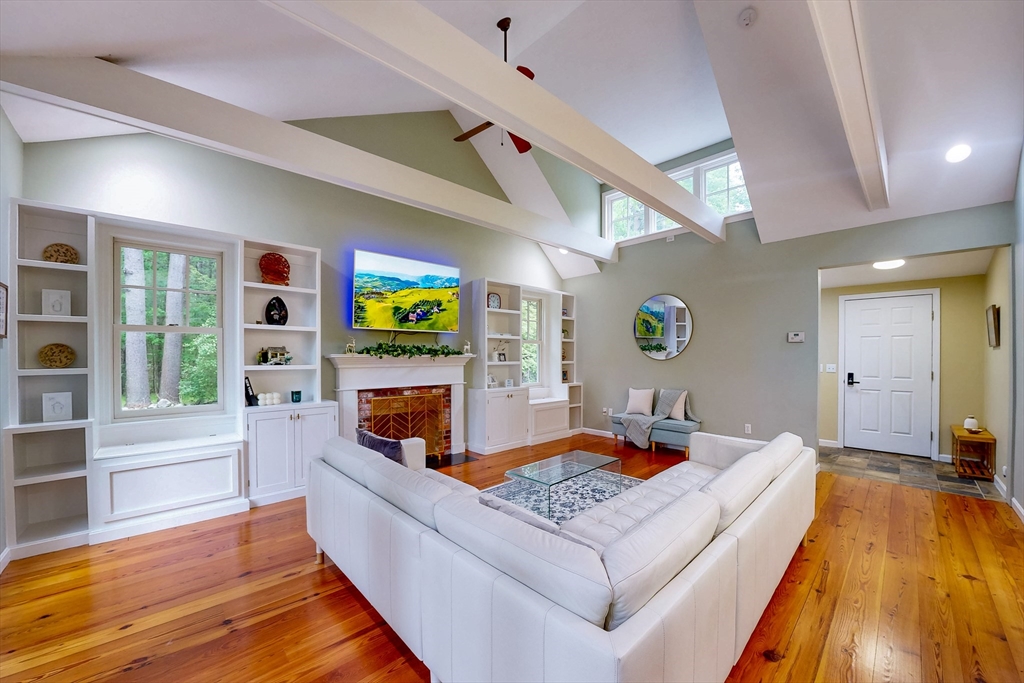 79 Charter Road Acton, MA 01720 - Photo 4 of 37