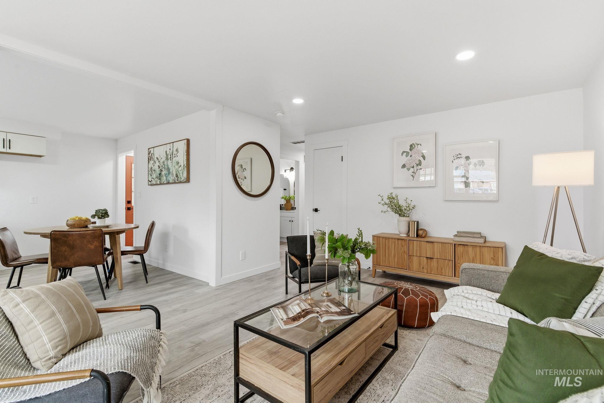 6123 South Brian Way Boise, ID 83716 - Photo 13 of 50 Living area with wood finished floors and recessed lighting