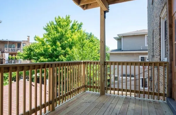 $3,200 | 1340 West Hollywood Avenue, Unit 2, Chicago, IL 60660