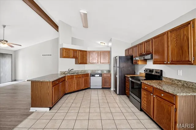 $325,000 | 14 Walnut Hill Court, St. Charles, MO 63304