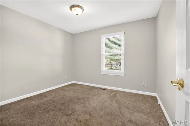 $325,000 | 14 Walnut Hill Court, St. Charles, MO 63304