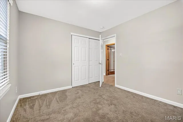 $325,000 | 14 Walnut Hill Court, St. Charles, MO 63304