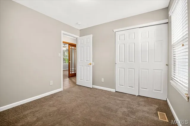 $325,000 | 14 Walnut Hill Court, St. Charles, MO 63304