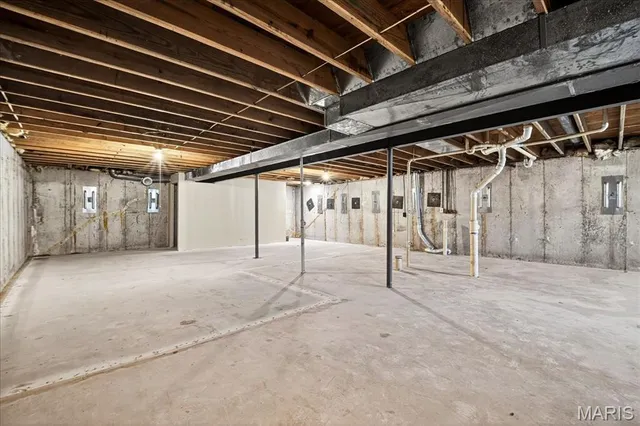 $325,000 | 14 Walnut Hill Court, St. Charles, MO 63304