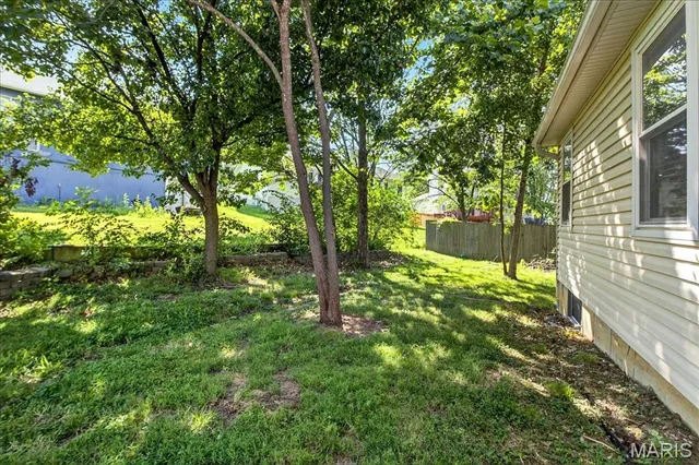 $325,000 | 14 Walnut Hill Court, St. Charles, MO 63304