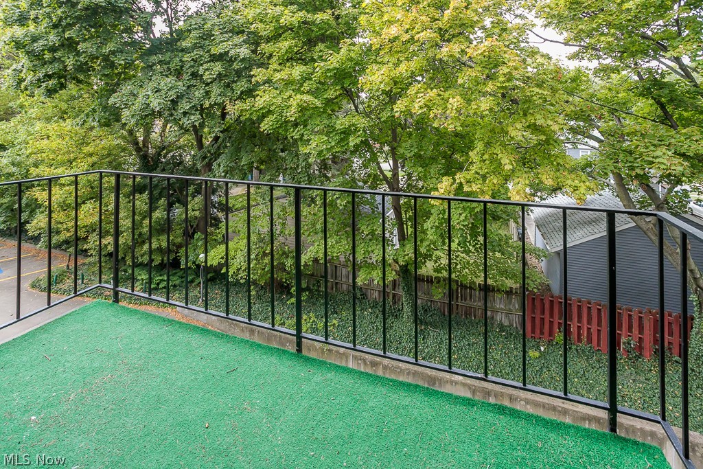 20312 Lorain Road, Unit 309 Cleveland, OH 44126 - Photo 27 of 33