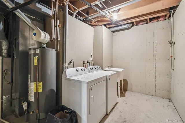 a house view with a outdoor space