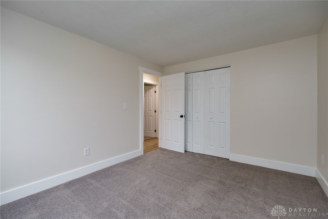 3795 Springfield Jamestown Road Springfield, OH 45502 - Photo 16 of 36